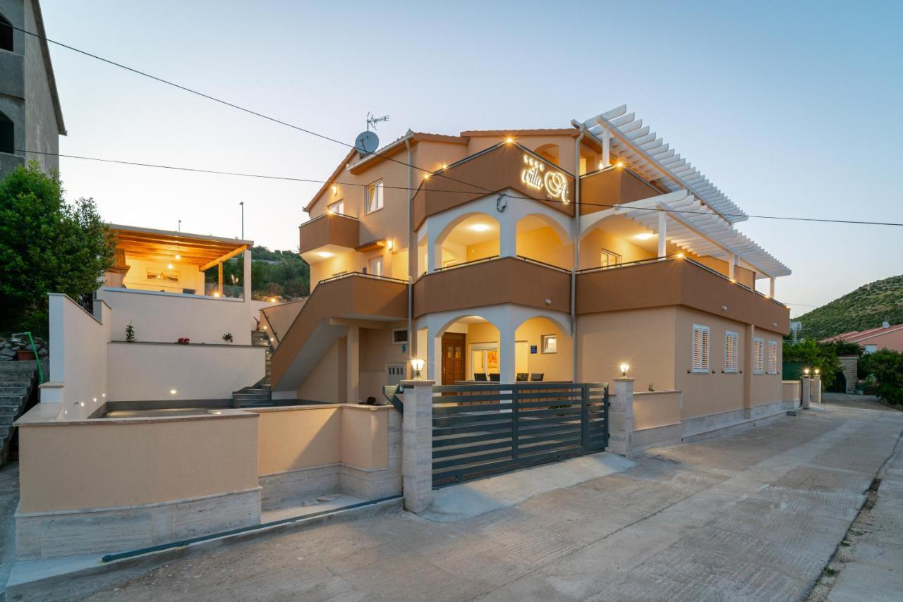 Villa A มารีนา ภายนอก รูปภาพ